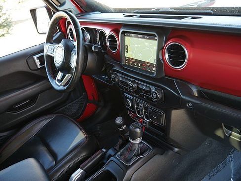 Used 2022 Jeep Gladiator Rubicon w/ Cold Weather Group image 64