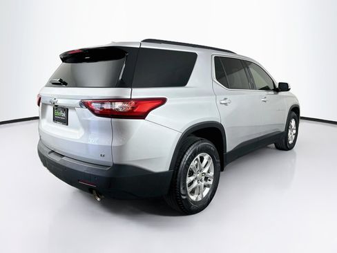 Used 2020 Chevrolet Traverse LT FWD image 9