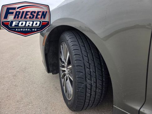 Used 2017 Lincoln MKZ Select AWD/4WD image 9