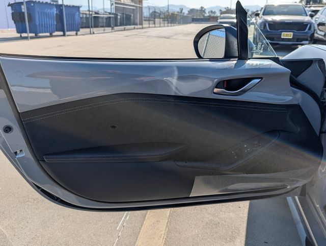New 2026 MAZDA MX-5 Miata Club w/ Interior Package RWD image 12