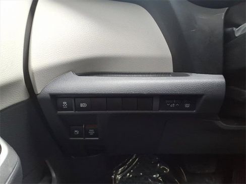 Certified 2021 Toyota Sienna LE image 17