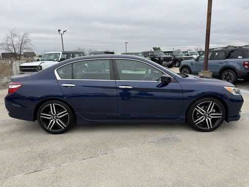 Used 2017 Honda Accord Sport Special Edition image 7