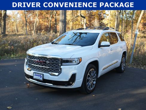 Used 2023 GMC Acadia Denali image 4