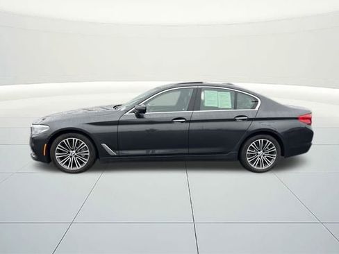 Used 2018 BMW 530i image 2