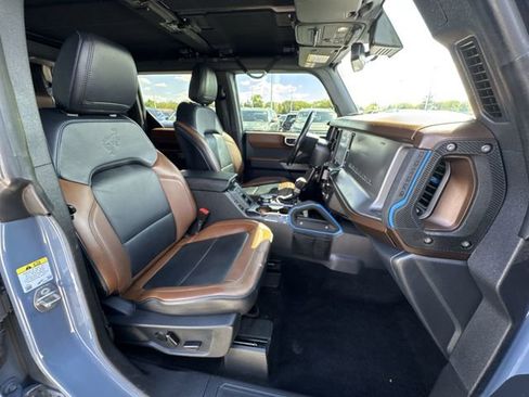 Used 2023 Ford Bronco Outer Banks w/ Sasquatch Package AWD/4WD image 28