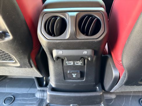 Used 2024 Jeep Wrangler Unlimited Rubicon 392 AWD/4WD image 19