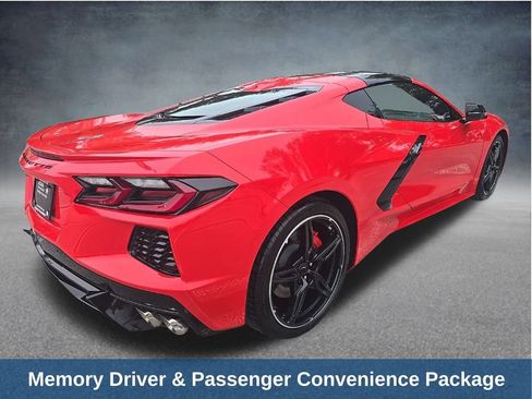 Used 2021 Chevrolet Corvette Stingray Preferred Cpe w/ Engine Appearance Package image 5