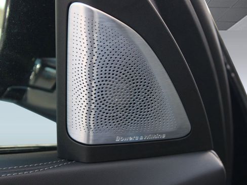 New 2026 BMW X7 M60i image 24