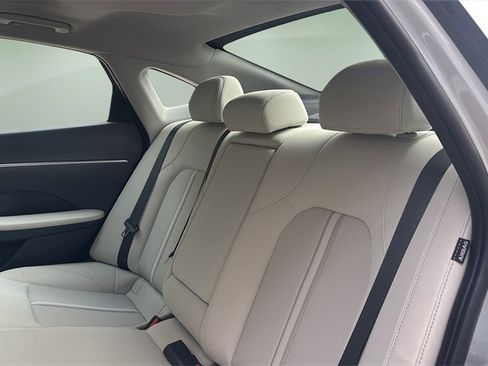 Certified 2025 Hyundai Sonata SEL image 12