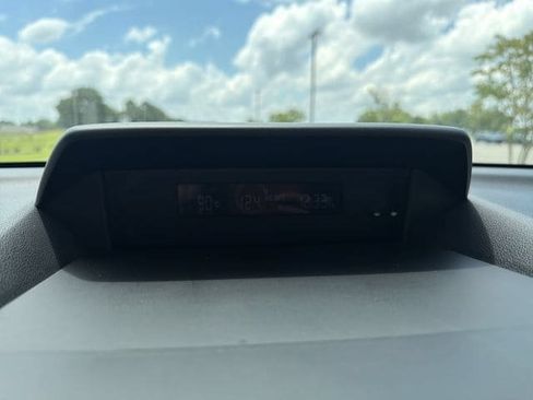 Used 2021 Subaru Forester AWD/4WD image 13