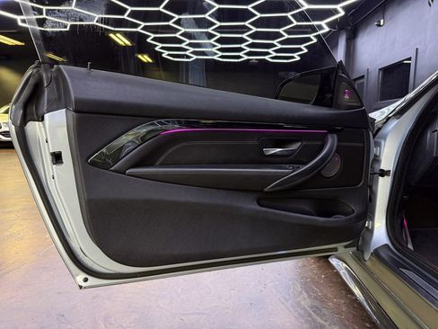 Used 2018 BMW M4 Coupe RWD image 12