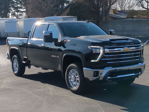 New 2026 Chevrolet Silverado 3500 LTZ w/ LTZ Convenience Package image 7