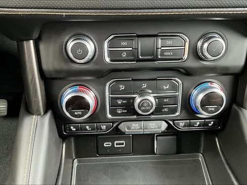 Certified 2024 GMC Yukon AT4 w/ AT4 Premium Plus Package image 24