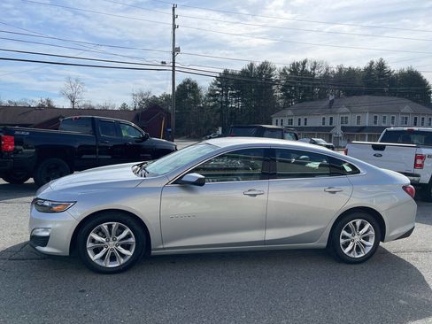 Used 2021 Chevrolet Malibu LT image 4