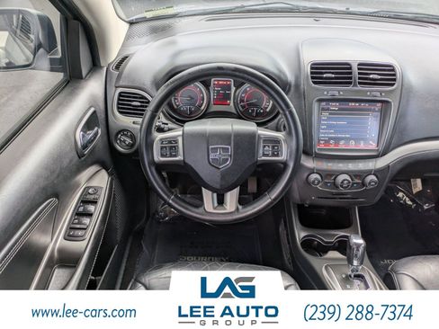 Used 2017 Dodge Journey Crossroad FWD image 13