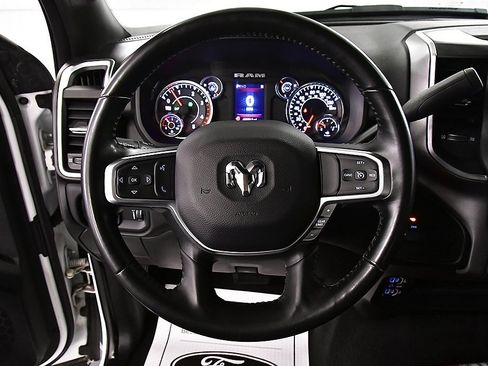 Used 2024 RAM 3500 Big Horn image 21