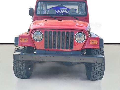 Used 1997 Jeep Wrangler SE image 2