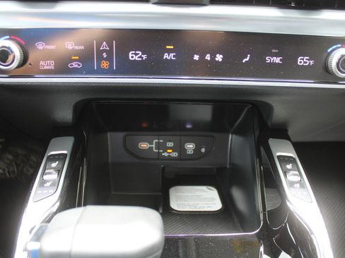 New 2026 Kia Sorento SX FWD image 48