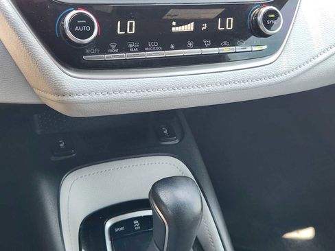 Used 2019 Toyota Corolla XSE FWD image 19