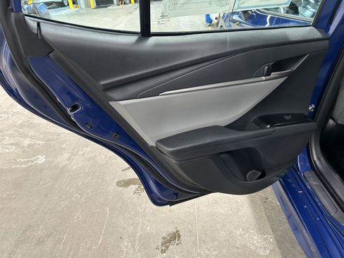 Used 2025 Toyota Camry SE image 12