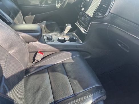 Used 2021 Jeep Grand Cherokee Limited w/ Luxury Group II AWD/4WD image 40