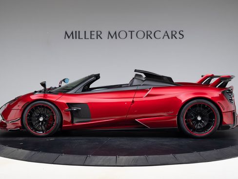 Used 2020 Pagani Huayra RWD image 8