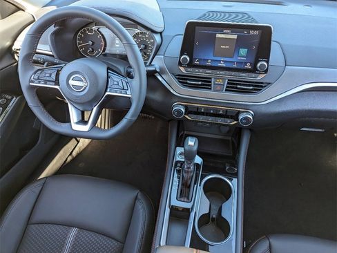 New 2025 Nissan Altima 2.5 SR image 22