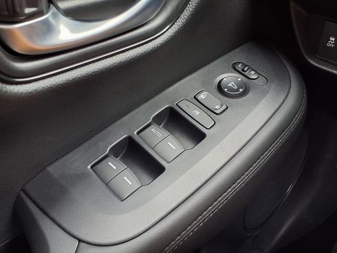 New 2026 Honda HR-V LX image 25