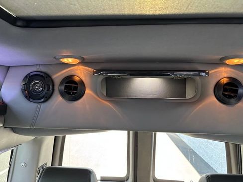Used 2017 GMC Savana 2500 Extended RWD image 45