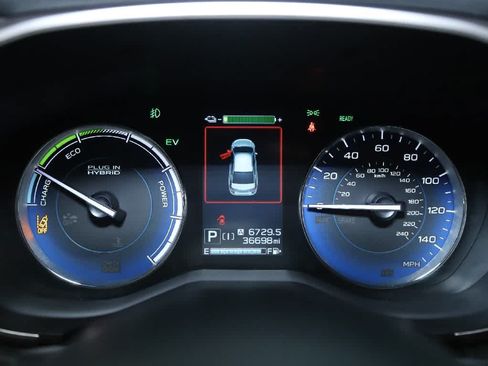 Certified 2023 Subaru Crosstrek Hybrid w/ Moonroof Package w/Navigation AWD/4WD image 26