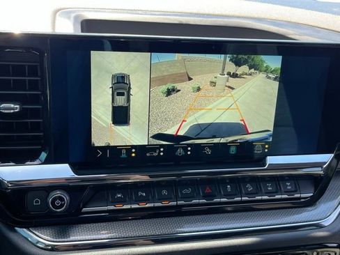 Used 2023 Chevrolet Silverado 1500 ZR2 w/ Technology Package AWD/4WD image 21