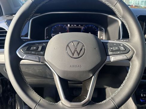 New 2026 Volkswagen Taos SEL AWD/4WD image 18