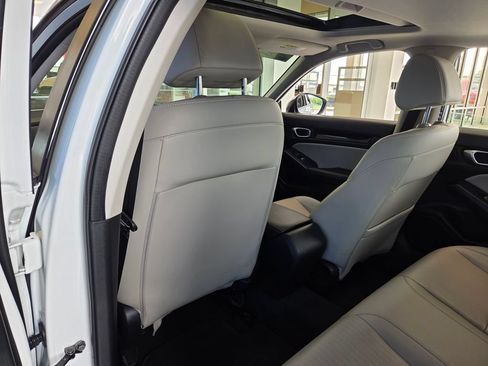 Certified 2024 Honda Civic EX-L image 17