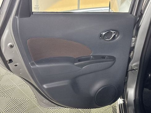 Used 2015 Nissan Versa Note SR FWD image 18