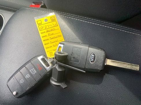 Used 2020 Kia Sorento L image 37