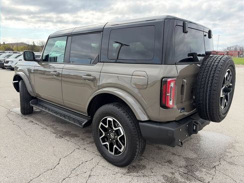 Used 2025 Ford Bronco Outer Banks AWD/4WD image 5