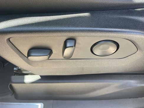 Used 2022 GMC Sierra 1500 SLT w/ SLT Premium Plus Package AWD/4WD image 15
