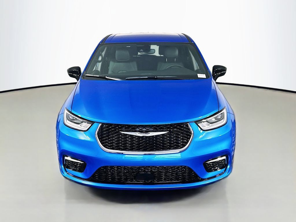 New 2026 Chrysler Pacifica Select FWD image 2