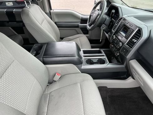 Used 2016 Ford F150 XLT RWD image 10