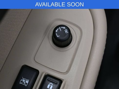 Used 2017 Subaru Outback 2.5i Premium AWD/4WD image 12