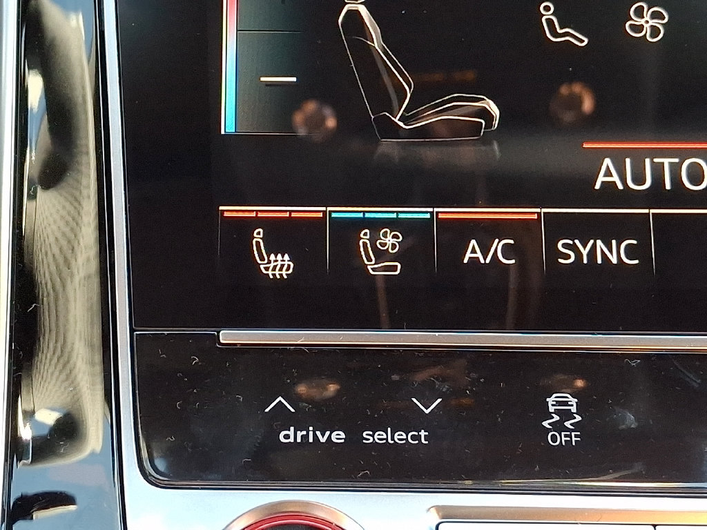 New 2027 Audi RS Q8 performance AWD/4WD image 11