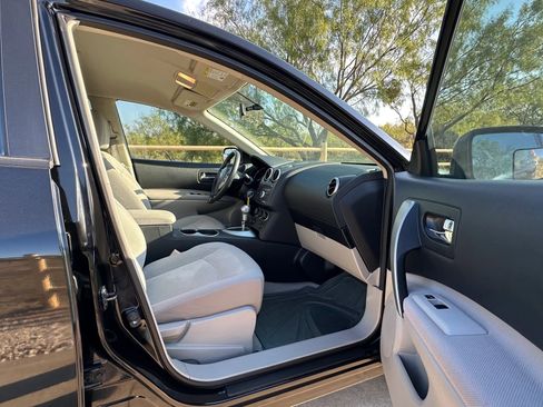 Used 2011 Nissan Rogue S image 22