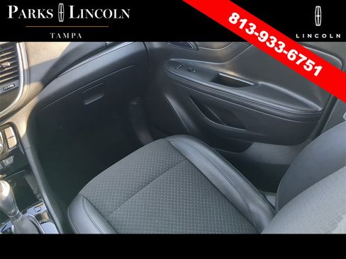Used 2018 Buick Encore Preferred image 13
