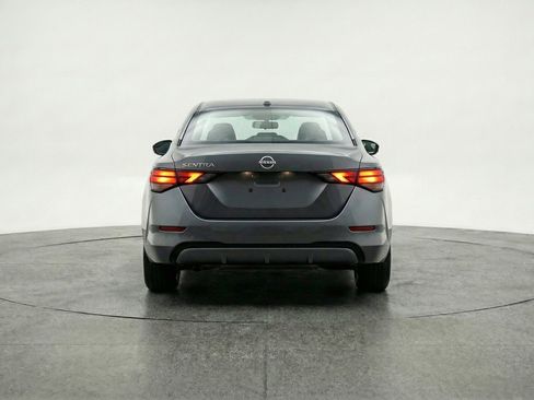 Used 2025 Nissan Sentra S image 7