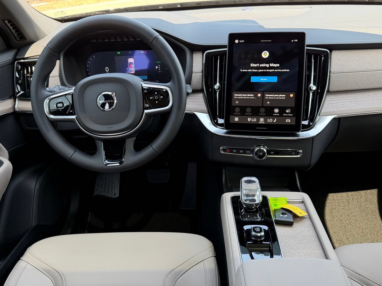 New 2026 Volvo XC90 T8 Plus w/ Protection Package AWD/4WD image 11