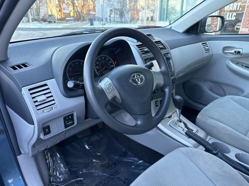 Used 2013 Toyota Corolla LE image 10