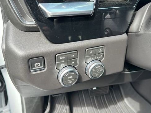 New 2026 GMC Sierra 1500 SLT w/ SLT Premium Plus Package AWD/4WD image 19
