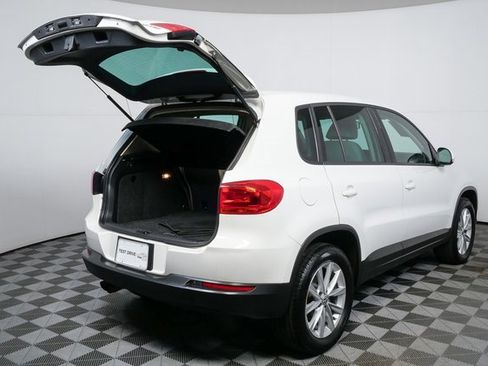 Used 2014 Volkswagen Tiguan SE image 25