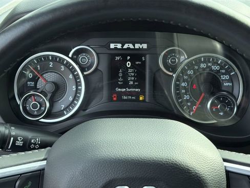 Used 2023 RAM 1500 Big Horn AWD/4WD image 24