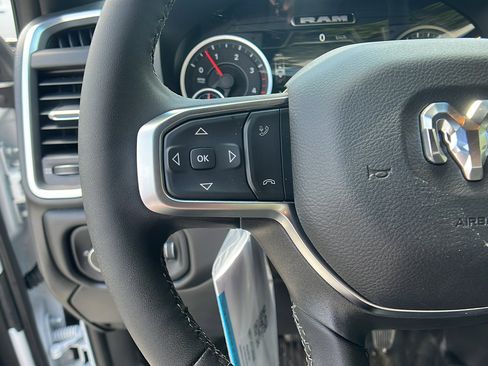 New 2025 RAM 5500 4x4 Regular Cab image 20